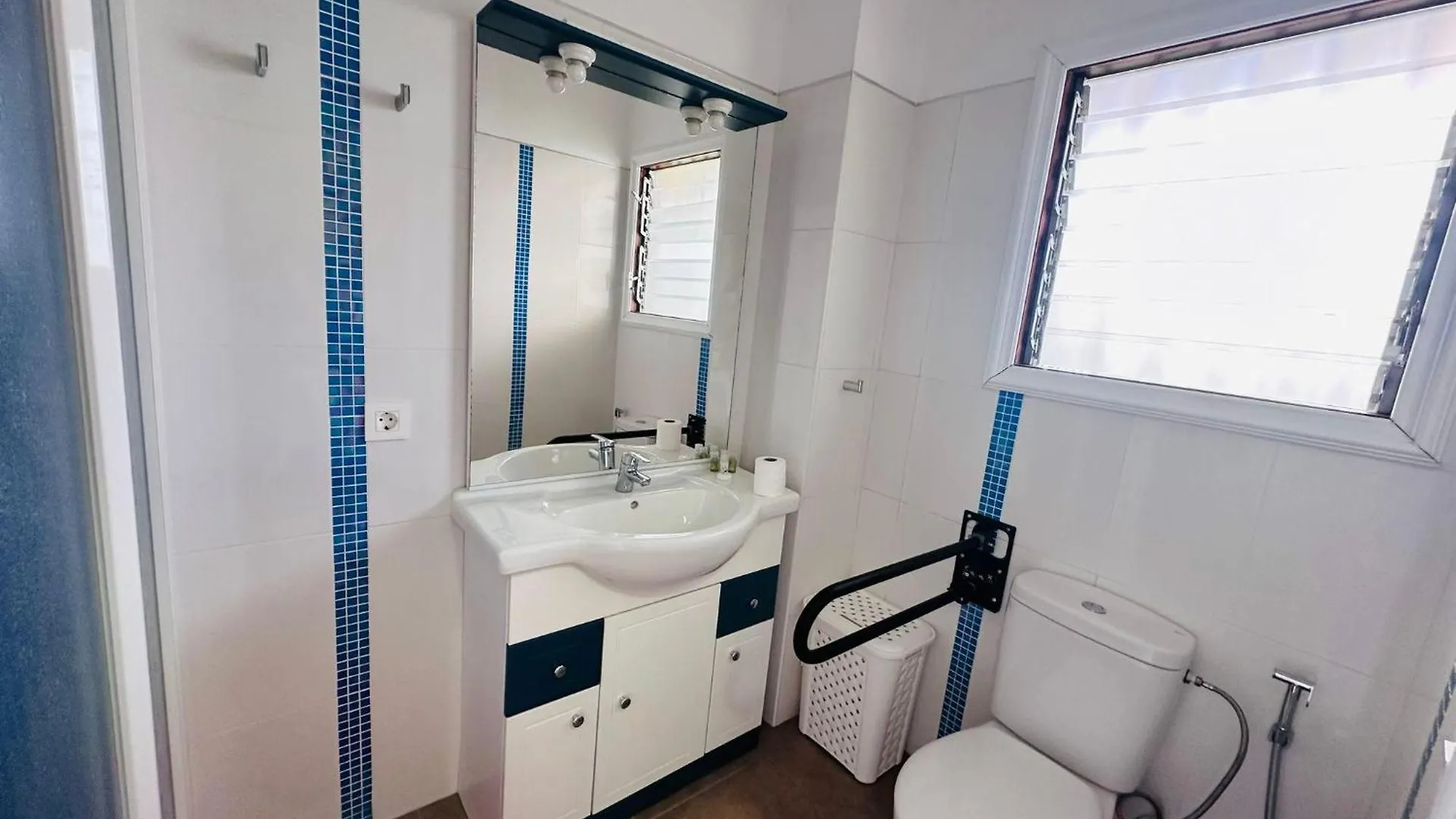 Apartment Cozy 2-Bed & Sofa-Bed Studio In Los Cristianos Los Cristianos