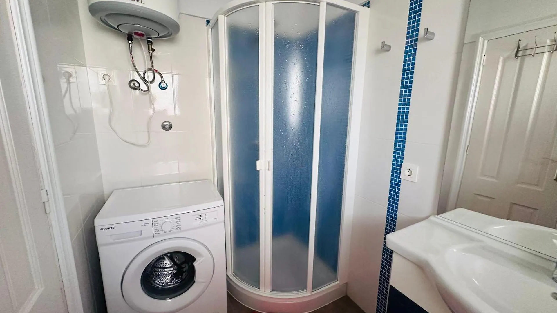 Cozy 2-Bed & Sofa-Bed Studio In Los Cristianos Los Cristianos  0*, Los Cristianos (Tenerife) Spain