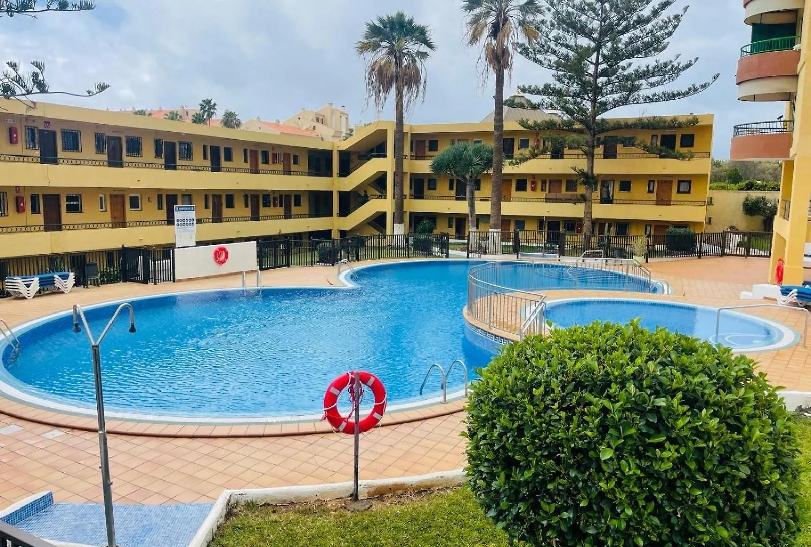 Cozy 2-Bed & Sofa-Bed Studio In Los Cristianos Los Cristianos  0*, Los Cristianos (Tenerife)